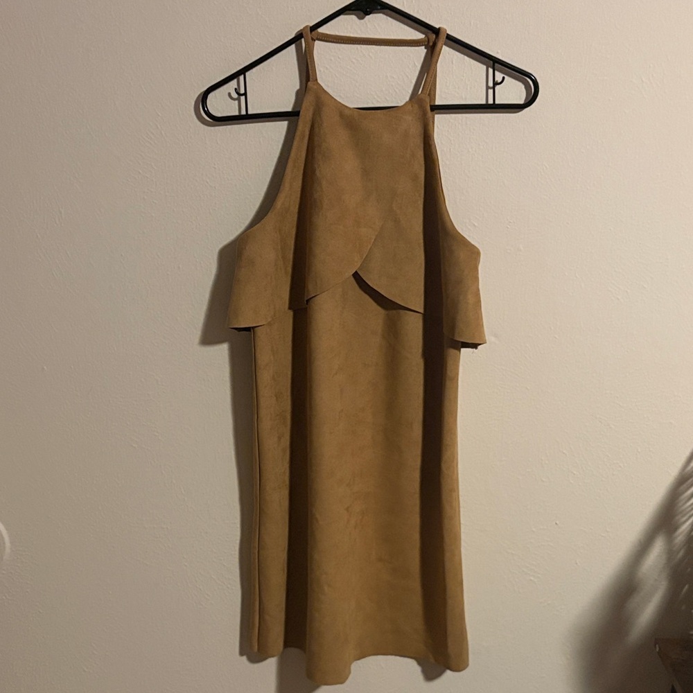 Chelsea & Violet Tan Cold-Shoulder Midi Dress